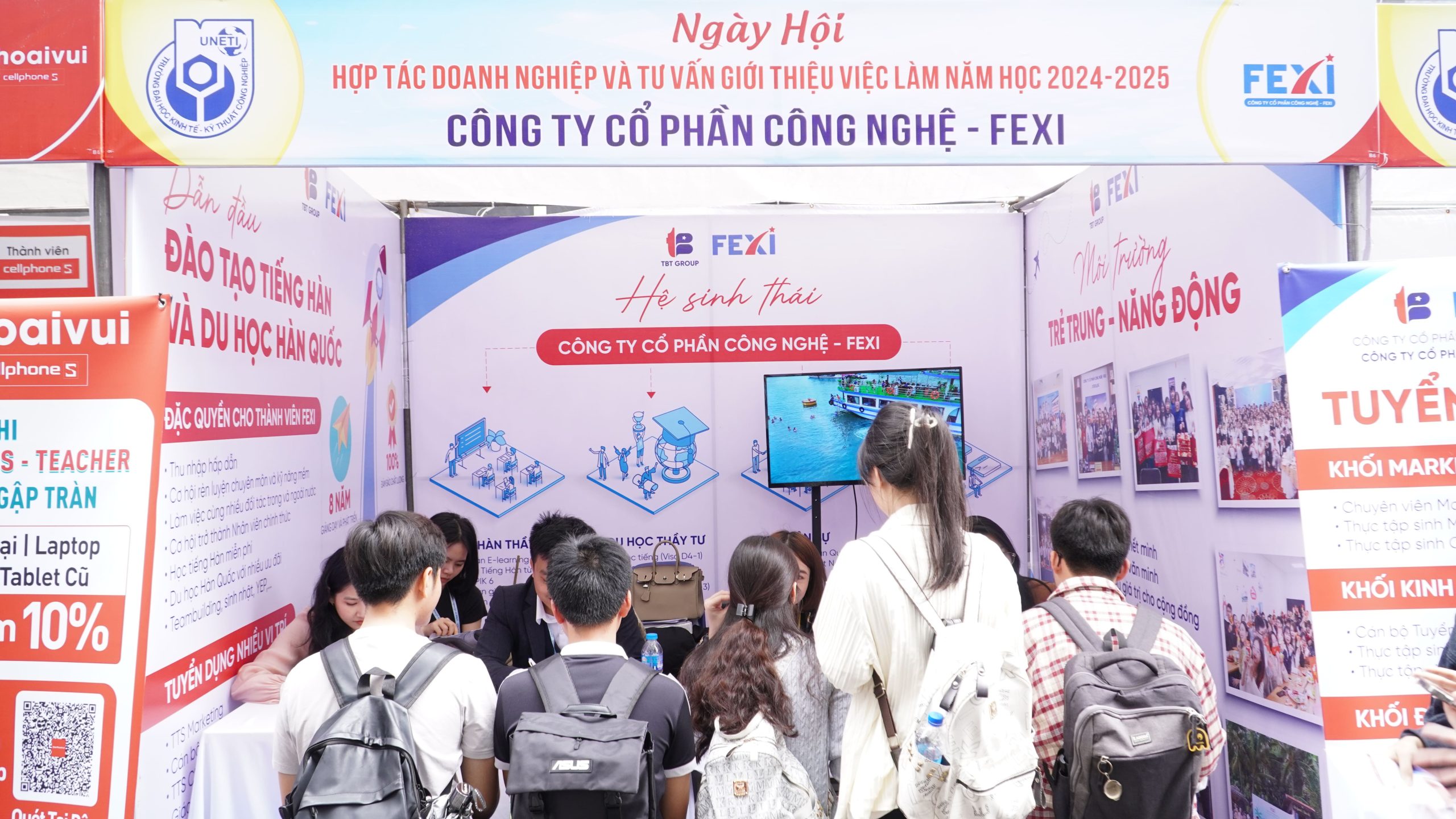 Khu vực tư vấn tuyển dụng của TBT Group